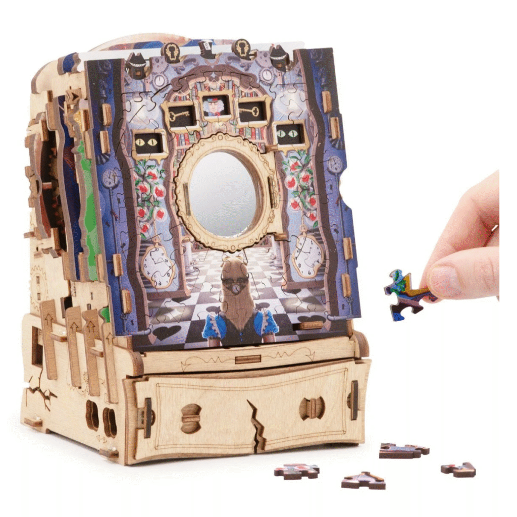 Cluepuzzle The Wonderbox Of Alice Jigsaw Puzzle Box